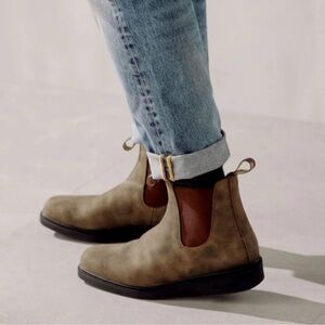 Blundstone Classic Boots Men’s US size 8 or Women size 10